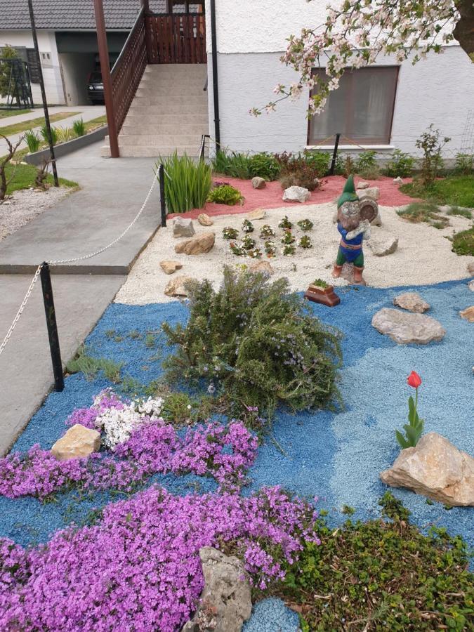 Holiday Home Baotic Velika Mlaka Exterior photo